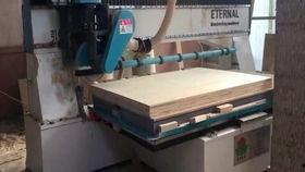 国产黑胡桃开锯视频,纹理与质感的完美展现